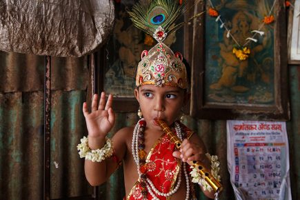 Criança hindu